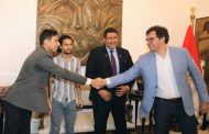 وزير الثقافة يُسلم بطاقات “أهلاً وسهلاً بالطلبة” لأوائل المشتركين في المبادرة ويؤكد: الثقافة حق للجميع