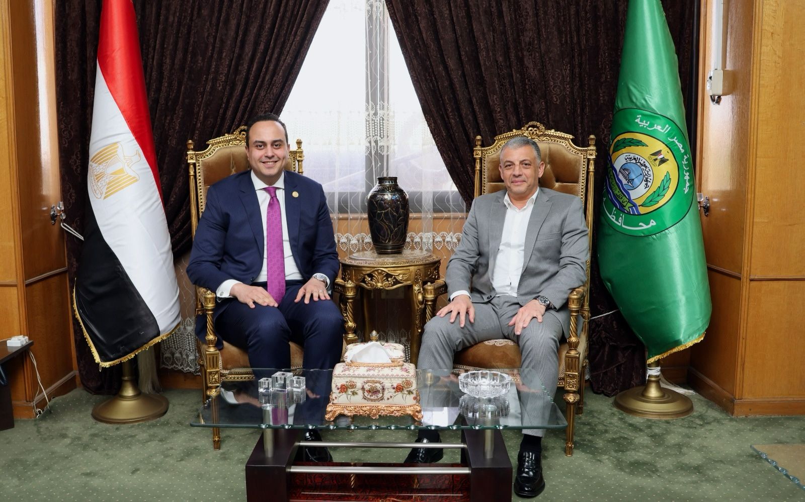محافظ الإسماعيلية يستقبل السبكي خلال زيارته لمنشآت هيئة الرعاية الصحية