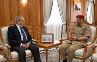 رئيس أكاديمية الدراسات الإستراتيجية والدفاعية يستقبل عمرو موسى