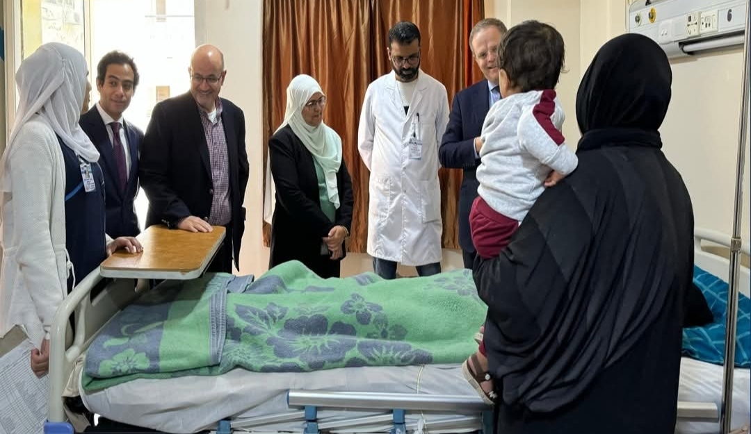 منظمة الصحة العالمية في مصر والمملكة المتحدة تتعاونان لدعم المرضى الفلسطينيين في مصر