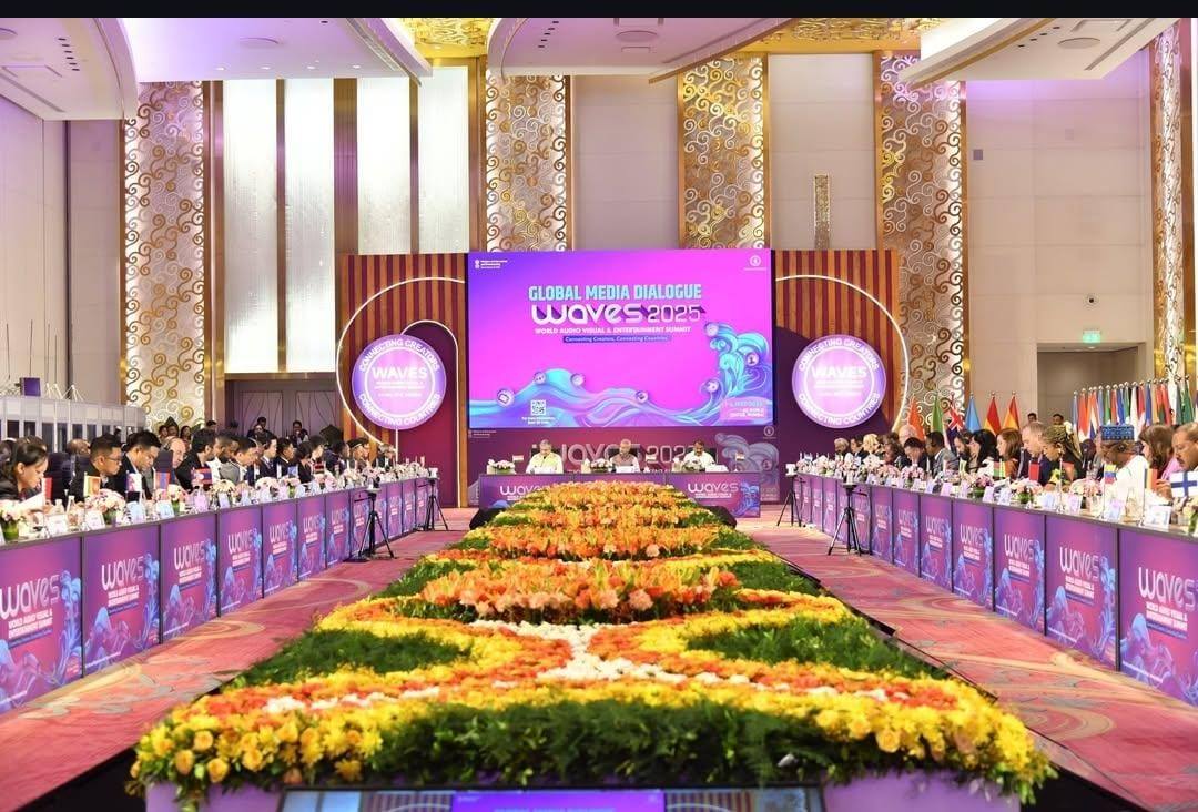 وزير الثقافة يشارك في صياغة “إعلان الحوار الإعلامي العالمي” ضمن قمة WAVES 2025 في مومباي