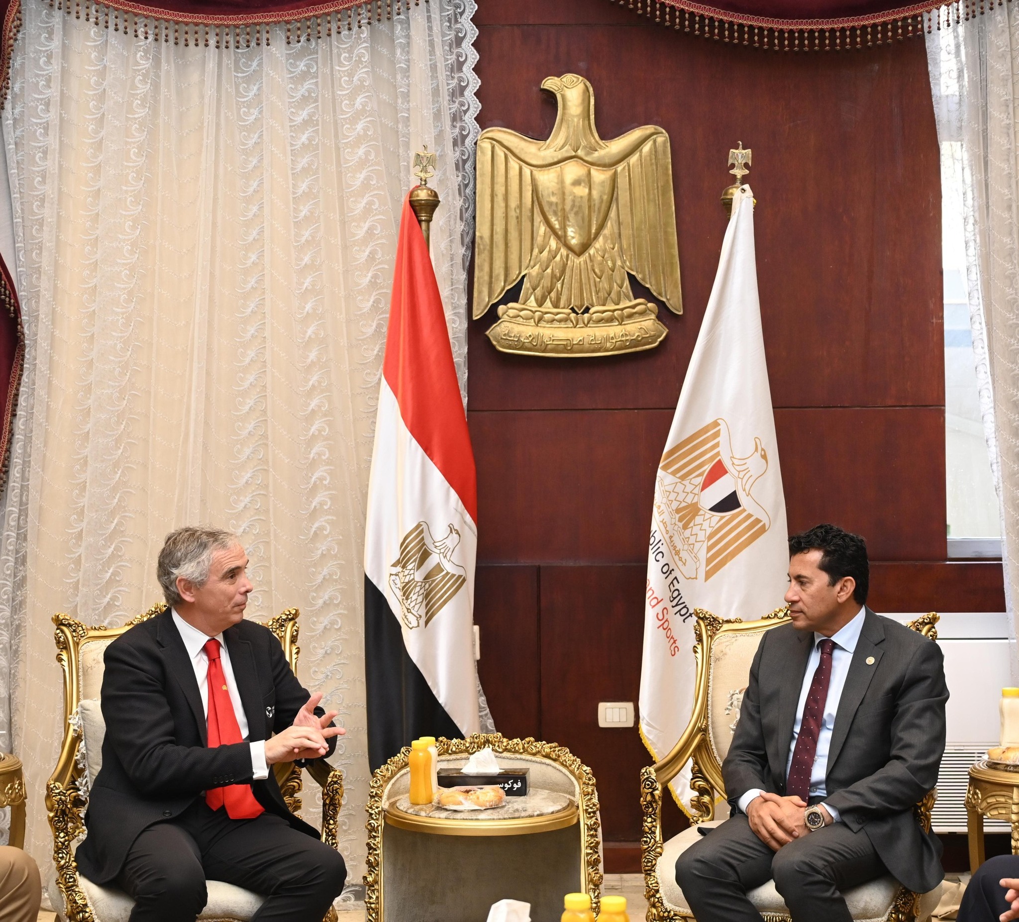 وزير الرياضة يشهد المؤتمر الصحفي للإعلان عن البطولات العربية والإفريقية للترايثلون بالجلالة