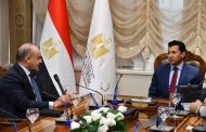 صبحى يستقبل رئيس الاتحاد الدولي للسلاح ويكرّمه: دعم مستمر للكوادر المصرية وتعزيز التعاون الدولي