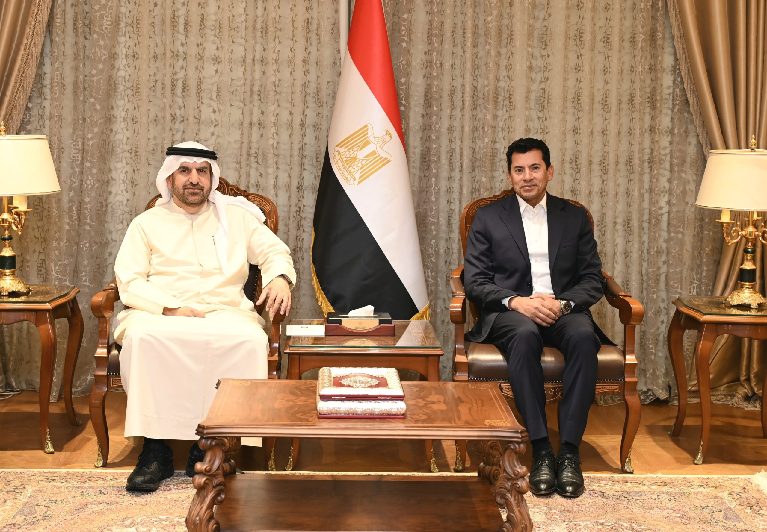 وزير الشباب والرياضة يلتقي المدير التنفيذي لمؤسسة محمد بن راشد آل مكتوم للمعرفة