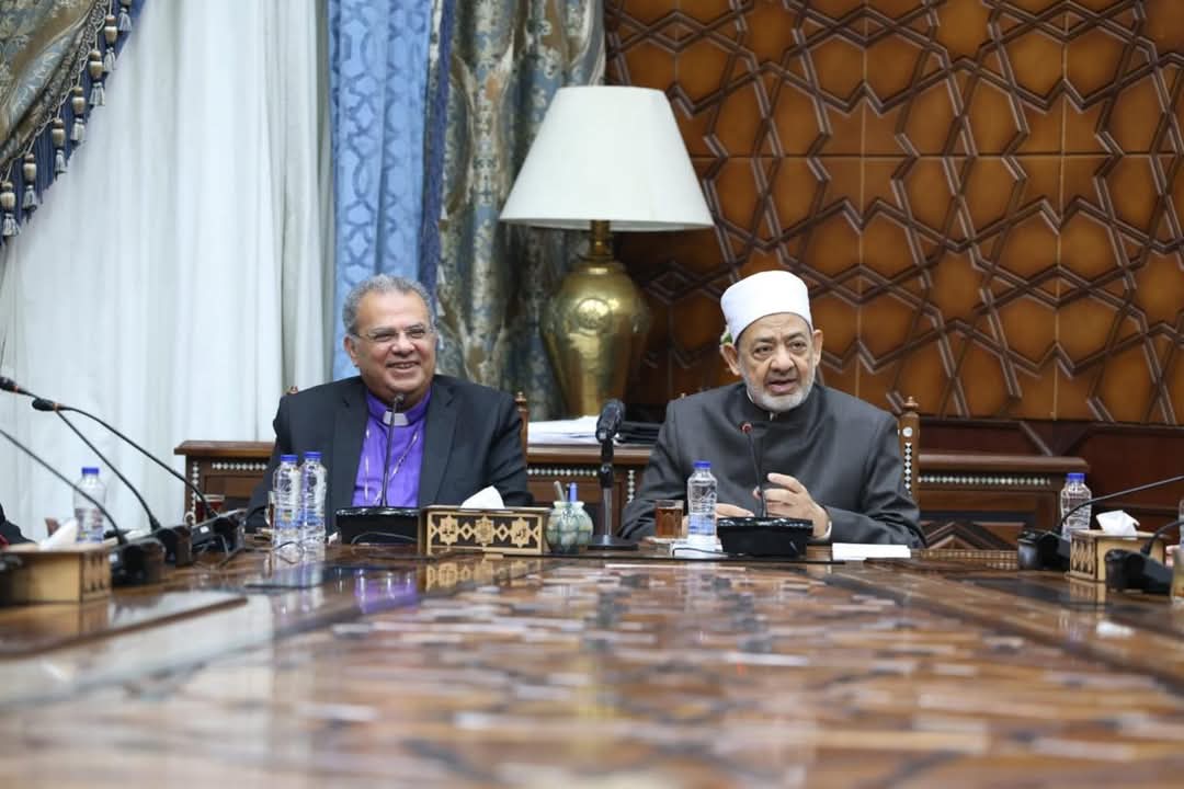 شيخ الأزهر يستقبل رئيس الطائفة الإنجيليَّة للتهنئة بقرب حلول عيد الأضحى المبارك