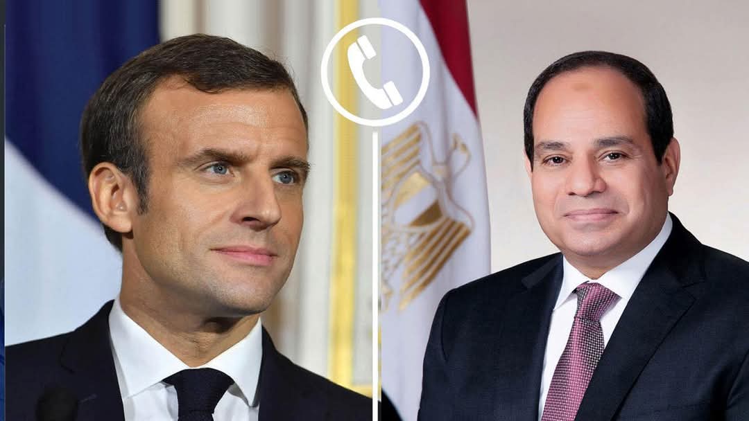 الرئيس السيسي يتلقى اتصالًاً هاتفياً من الرئيس الفرنسي لبحث مستجدات الأوضاع الإقليمية