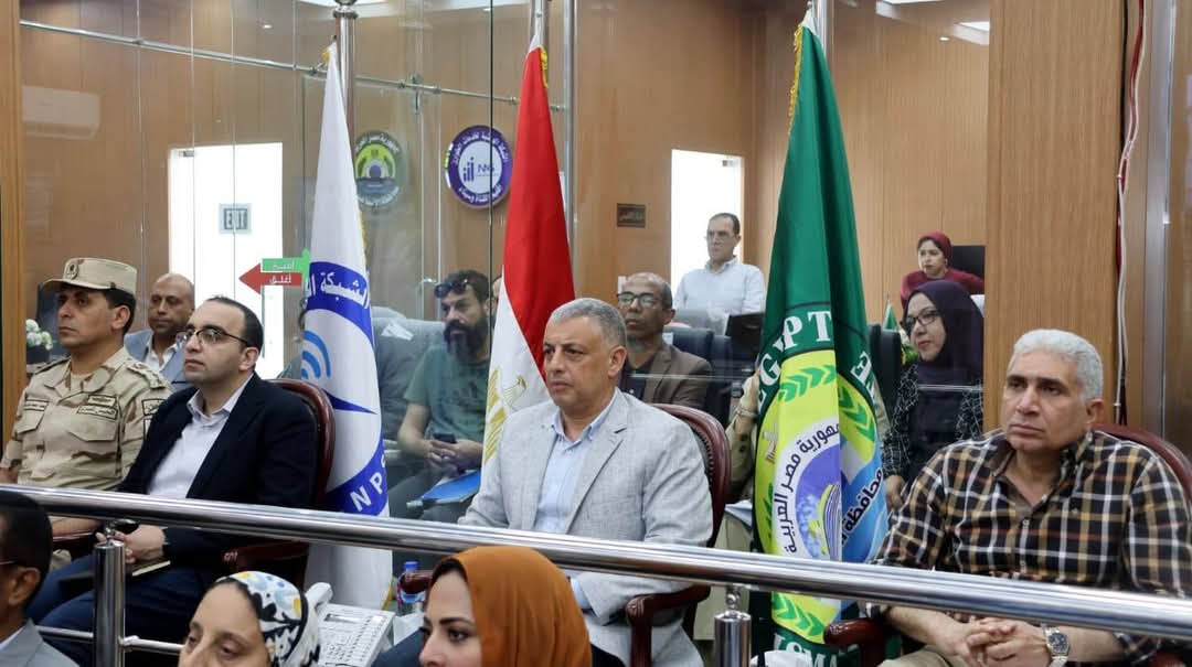 استعدادًا لموسم الصيف والإجازات.. محافظ الإسماعيلية يطلق مبادرة 