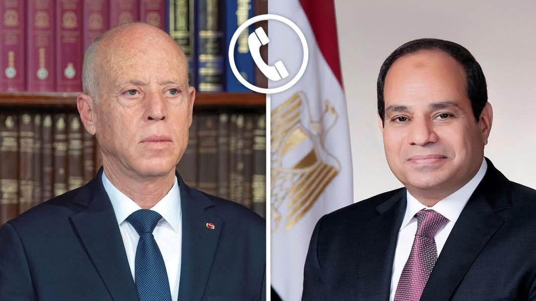 الرئيس السيسى يتلقى اتصالاً هاتفياً من الرئيس قيس سعيد للتهنئة بعيد الأضحى