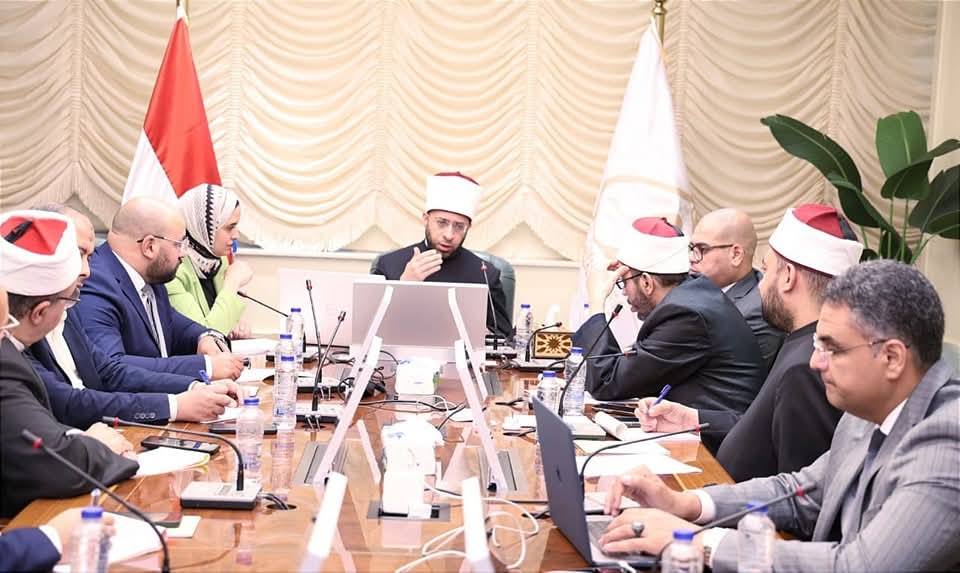 الازهري يعقد اجتماعًا موسعًا لمتابعة الاستعدادات النهائية لإطلاق المنصة الرقمية
