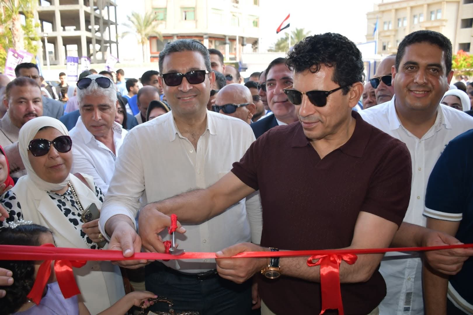 وزير الشباب والرياضة ومحافظ دمياط يتفقدان ملتقى التوظيف وورش مشروعي «مشواري»