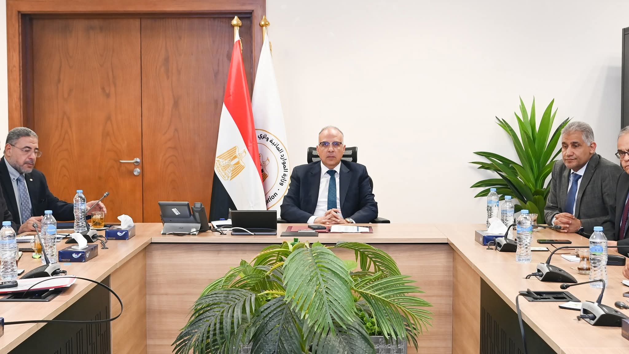 الرى : توفير الاحتياجات المائية للمنتفعين بالكميات المطلوبة وفي التوقيتات المناسبة