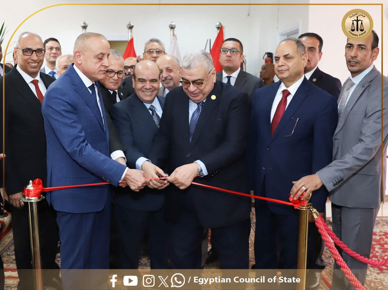 رئيس مجلس الدولة ومحافظ الأقصر يفتتحان مكتب توثيق الشهر العقاري