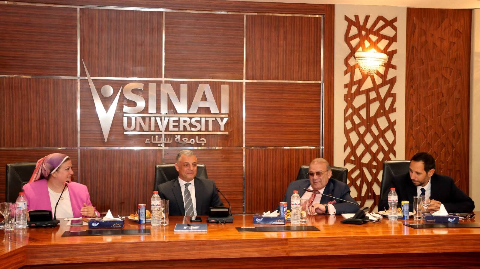 محافظ الإسماعيلية يزور جامعة سيناء فرع القنطرة شرق