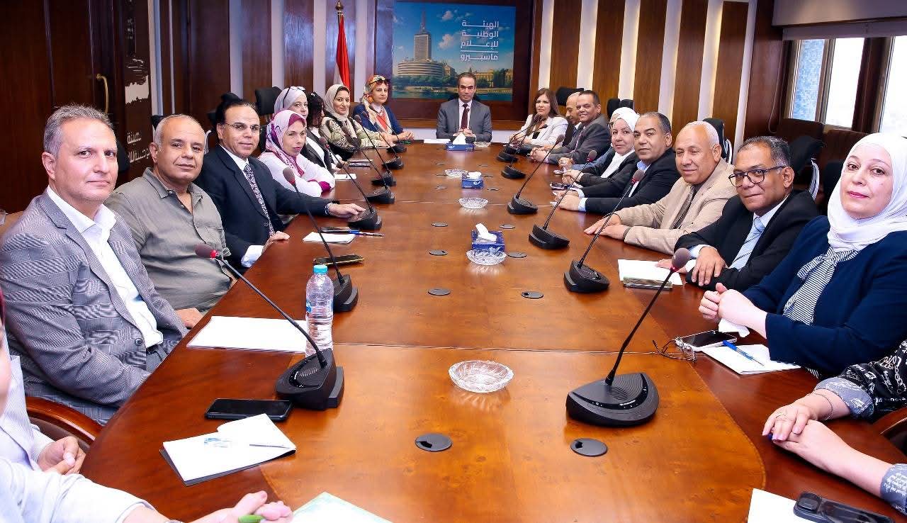 المسلماني يلتقي المجموعة الأولي من حملة الدكتوراه بماسبيرو