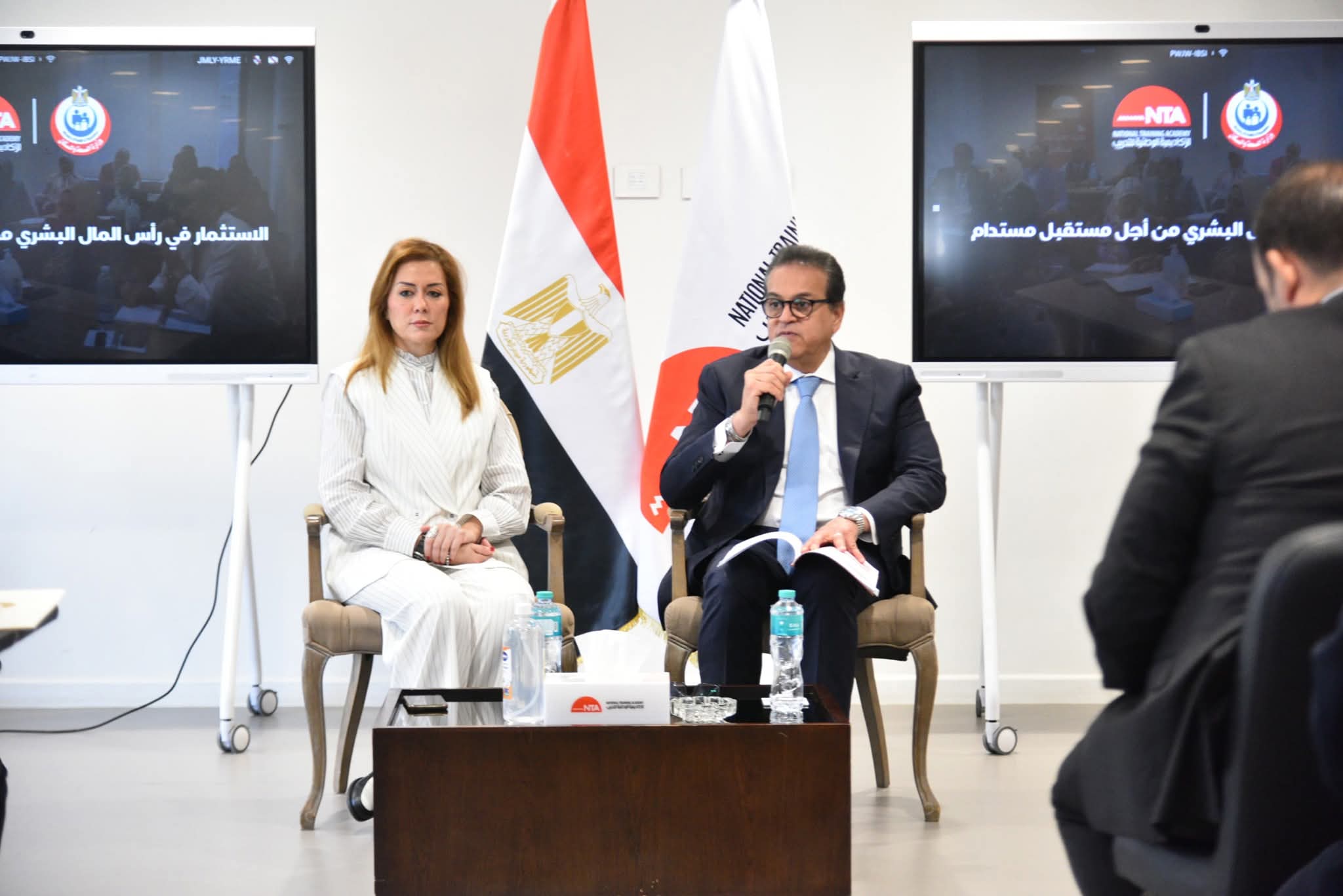 عبدالغفار: تأهيل قيادات الصف الثاني يمثل أولوية استراتيجية