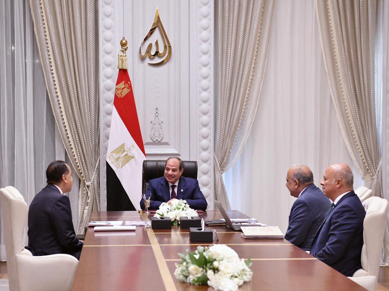 الرئيس السيسى يبحث مشروع الربط الكهربائي المصري السعودي باستثمارات ١،٨ مليار دولار