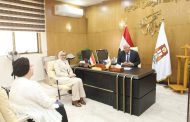 محافظ الوادي الجديد يبحث تنفيذ مبادرة 