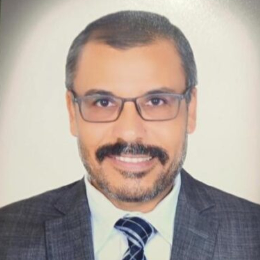 وزير البترول يصدر قرارا بترقية الاسوانى مساعدا للرئيس والمدير التنفيذي لشركة خالده