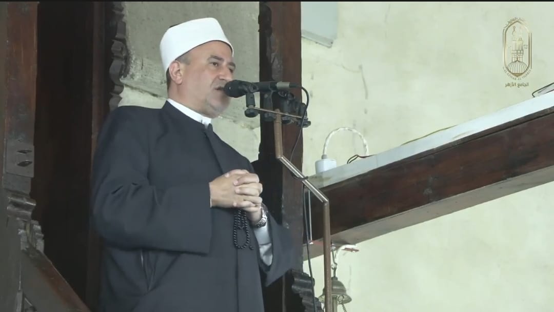 خطيب الجامع الأزهر: الإيمان الصادق والوحدة سبيل عزة الأمة الإسلامية وريادتها