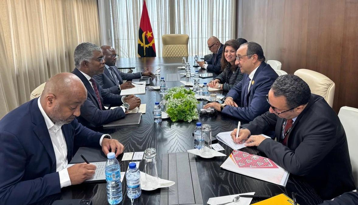 شيمى يبحث مع وزيري النقل والبترول الأنجوليين فرص تعزيز التعاون المشترك