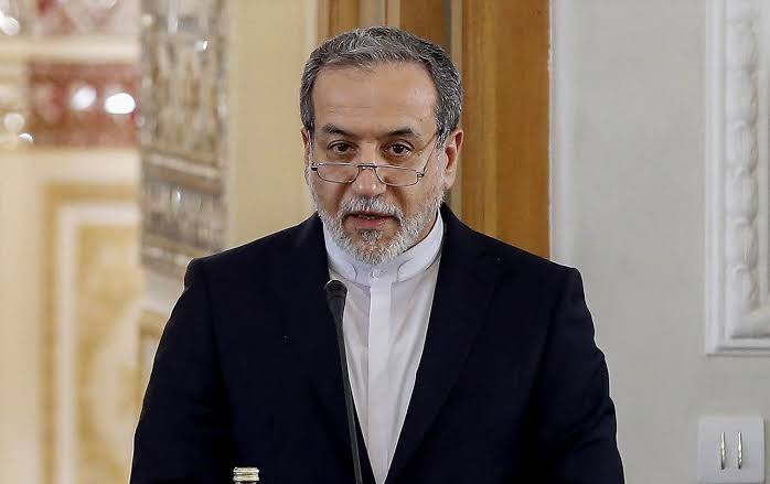 وزير الخارجية الإيراني: سندافع بكل قوتنا عن سيادتنا وسلامة أراضينا