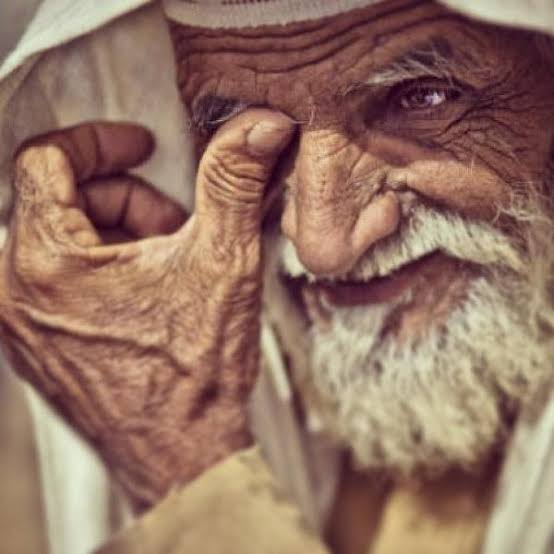 ما سر رائحة كبار السن المميزة؟