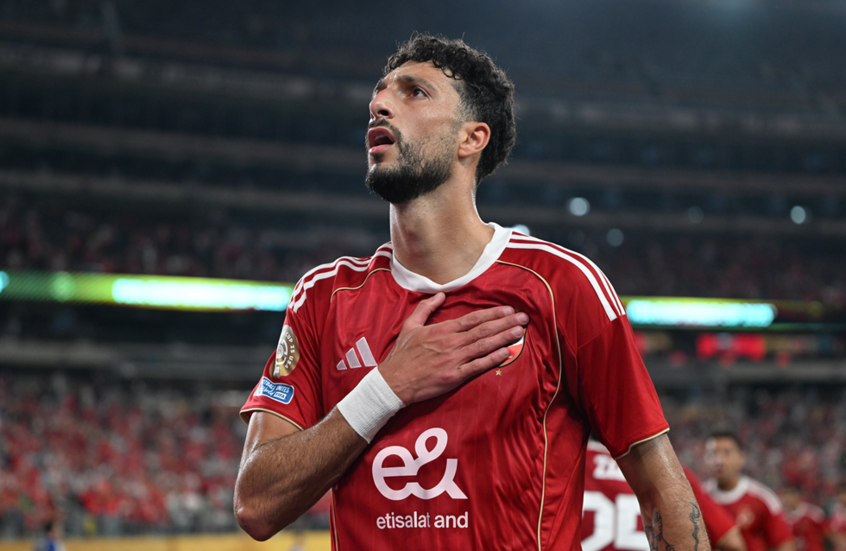 الأهلي يحدد سعر نجمه الفلسطيني وسام أبو علي