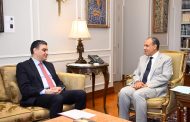 وزير الخارجية يلتقي رئيس هيئة الشراء الموحد لبحث تعزيز التعاون في تصدير الدواء المصري إلى افريقيا