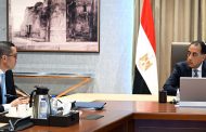 رئيس الوزراء يتابع مع وزير الاستثمار عددا من ملفات العمل