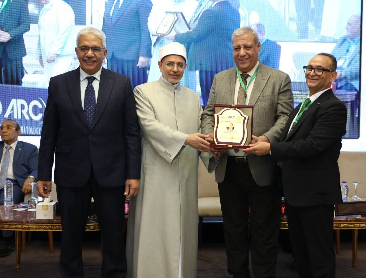 رئيس جامعة الأزهر يفتتح مؤتمر التطورات الحديثة والمستقبلية في علم الروماتيزم