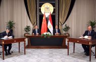 مدبولي ولي تشيانج يشهدان مراسم توقيع مجموعة وثائق لتعزيز التعاون المشترك بين مصر والصين
