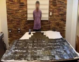 ضبط عناصر اجرامية بحوزتها مواد وأقراص مخدرة بـ 40 مليون جنيه قبل ترويجها