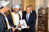 سلطنة عمان تصدرها كتابًا جديدًا يُوثّق مشاركتها المتميزة كضيف شرف بمعرض الكتاب