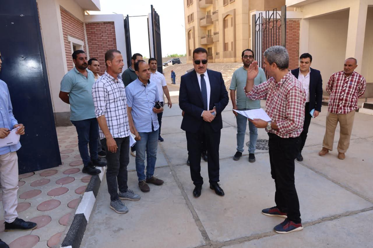 محافظ المنوفية يتفقد مشروع محطة معالجة صرف صحى كفر داود