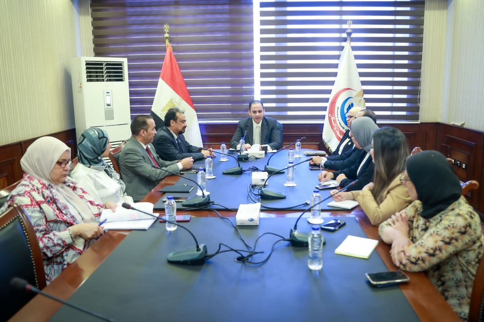 نائب وزير الصحة يناقش آخر مستجدات ملف السياحة العلاجيه.. توفير فرص تدريبية لأطباء الأسنان