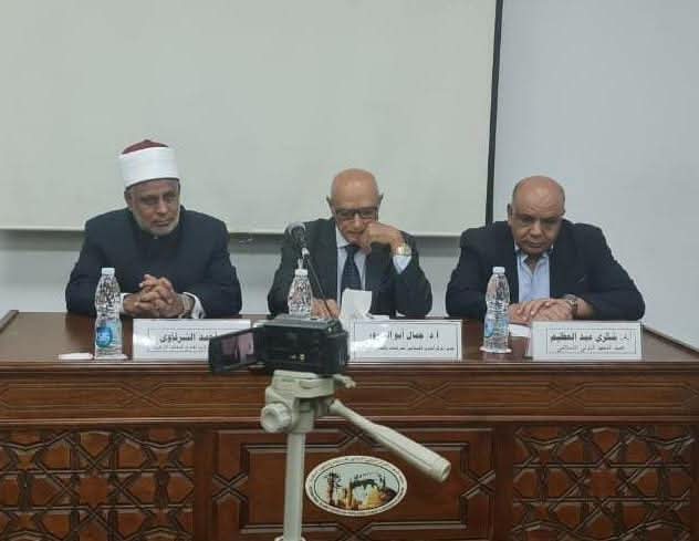 قطاع المعاهد الأزهرية يناقش قضايا 
