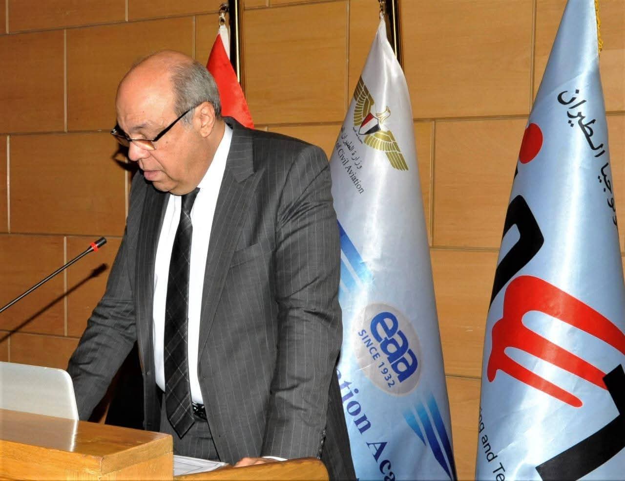 وزير الطيران يشهد حفل تخرج دفعة جديدة من طلاب معهد هندسة وتكنولوجيا الطيران