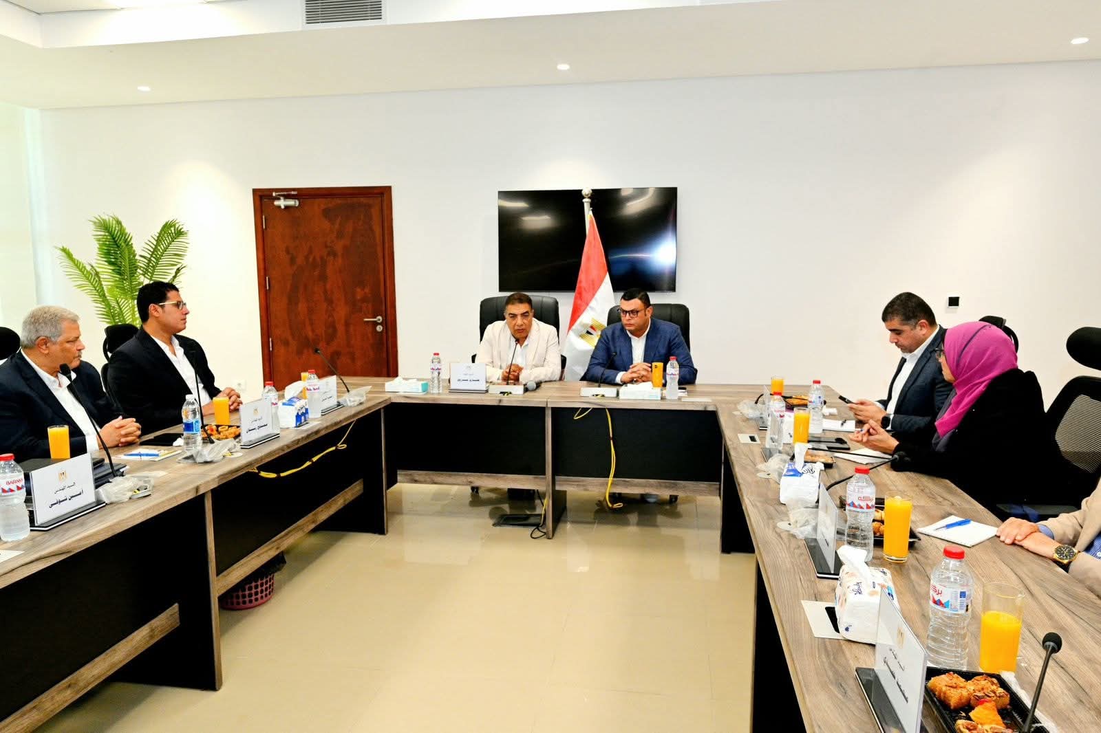 وزير الإسكان ومحافظ الدقهلية يتابعان الموقف التنفيذي لمشروعات مدينة المنصورة الجديدة