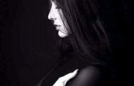 حنان الفرون تكتب.. يصبح العشق كذبة