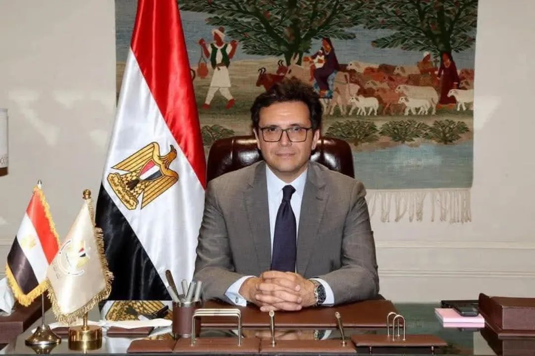 وزير الثقافة يهنئ الأمانة العامة لمؤتمر أدباء مصر بعد اكتمال تشكيلها في دورتها السابعة والثلاثين