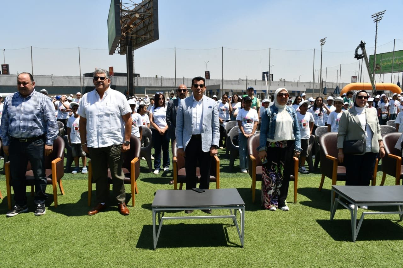 صبحي يشهد فعاليات مهرجان خطوة نحو حياة أفضل بنادي النادي