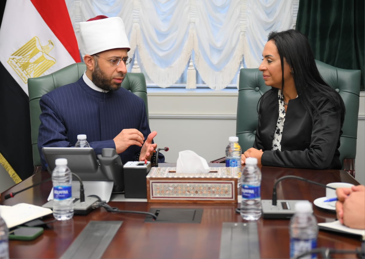 وزيرا التضامن والأوقاف  يبحثان تعزيز سبل التعاون والتنسيق في دعم مبادرات وبرامج الحماية الاجتماعية للأسر الأكثر احتياجا
