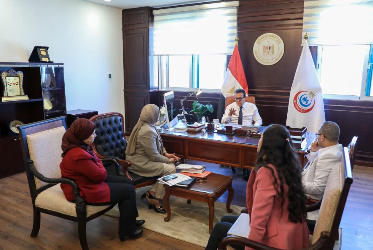 وزير الصحة يؤكد: توافر مخزون استراتيجي من الدم بجميع فصائله