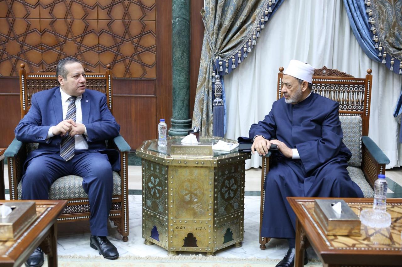شيخ الأزهر يستقبل رئيس الهيئة القوميَّة لضمان جودة التَّعليم والاعتماد