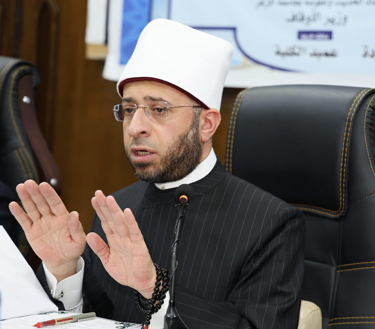 الازهرى يشارك في مناقشة رسالة ماجستير حول مرويات 