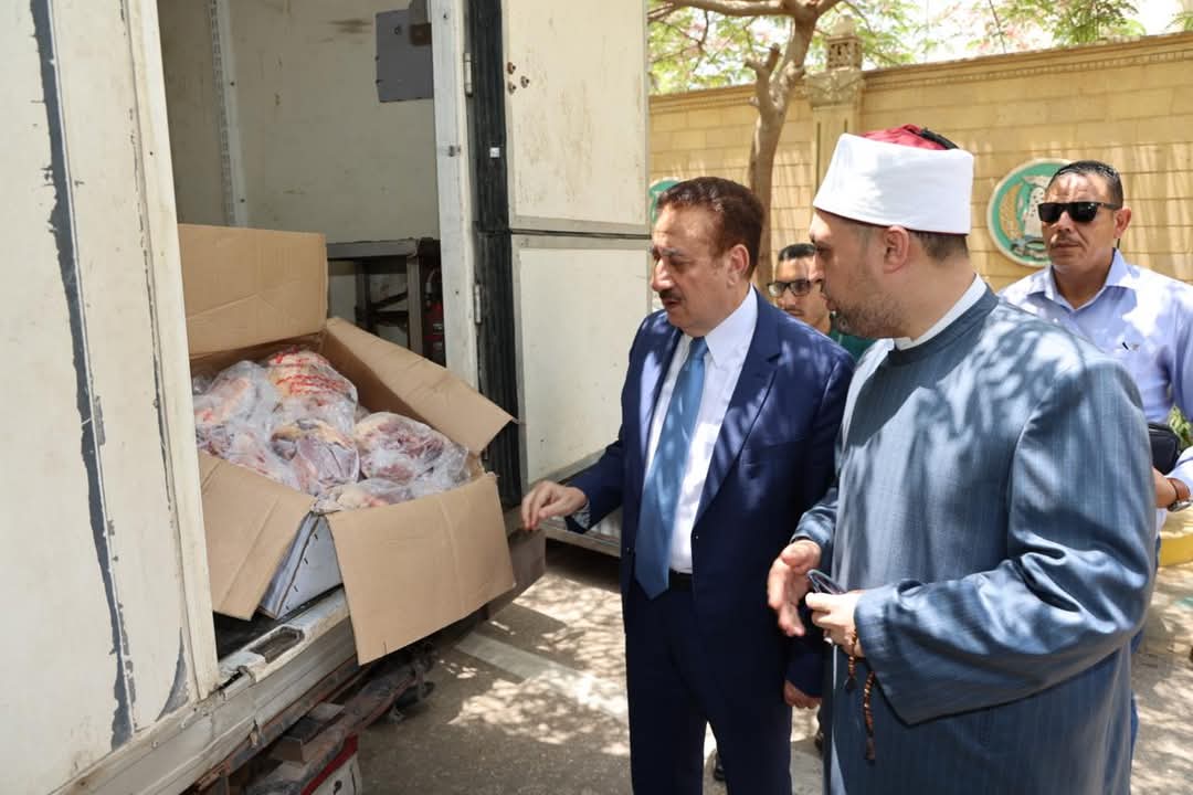 محافظ المنوفية يشهد تسلُّم الدفعة الثانية من صكوك الأضاحي