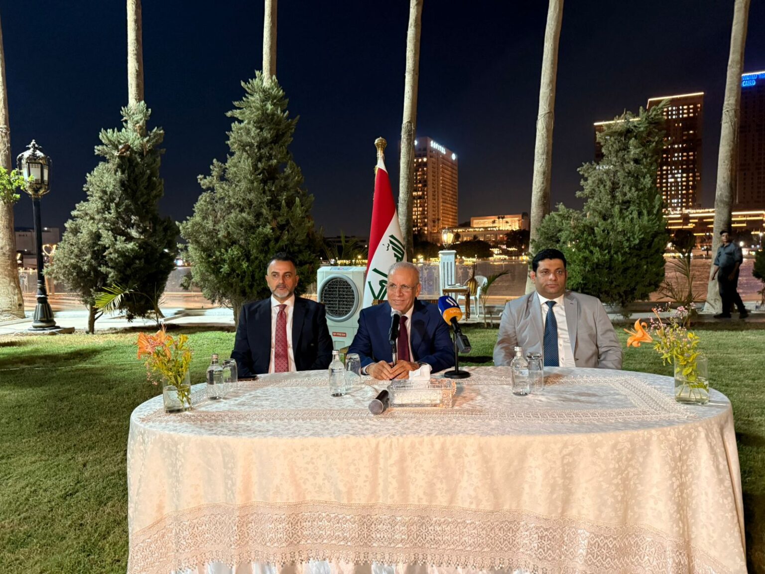 السفير العراقي يلتقي أبناء الجالية العراقية في مصر