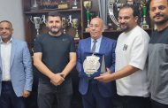 تبادل الدروع التذكارية وإشادة بحرينية بريادة الكاراتيه المصري ودعم المواهب البحرينية
