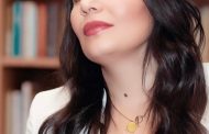 منى العساسى تكتب .. تحت وطأة الخوف.. نجلد أنفسنا طوعا