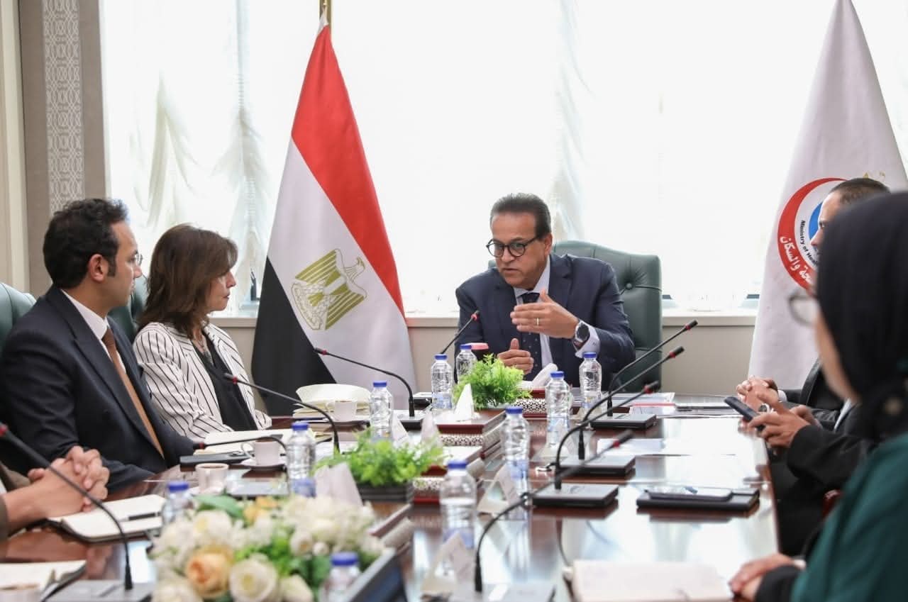وزير الصحة يبحث مع المدير التنفيذي للأكاديمية الوطنية للتدريب تعزيز البرامج التدريبية للقطاع الصحي والقطاعات الحيوية‎